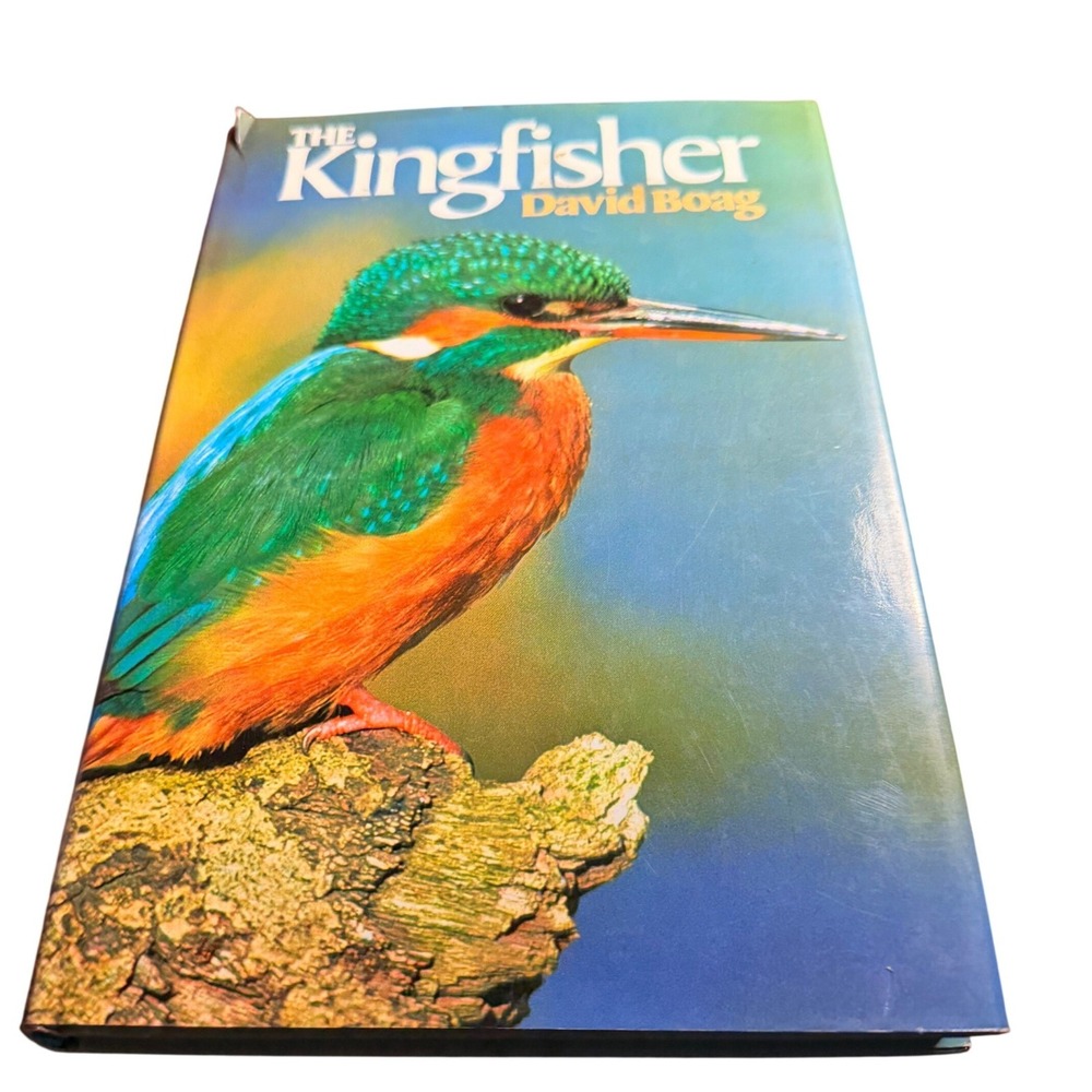 The Kingfisher Hardcover Book by‎ Green David Boag 1982 First Edition